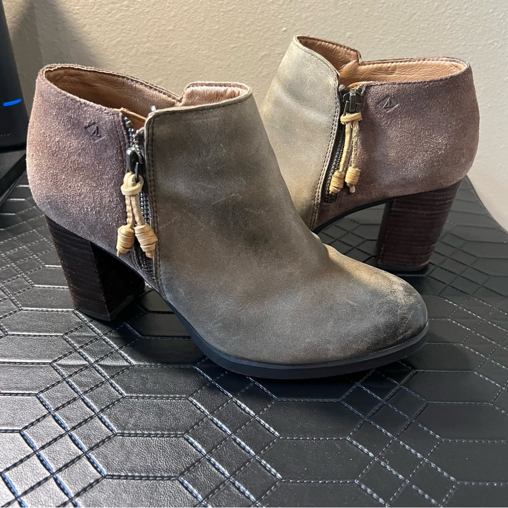 Sperry Top-Sider Dasher Lille ankle booties leather suede sz 8 zipper comfort